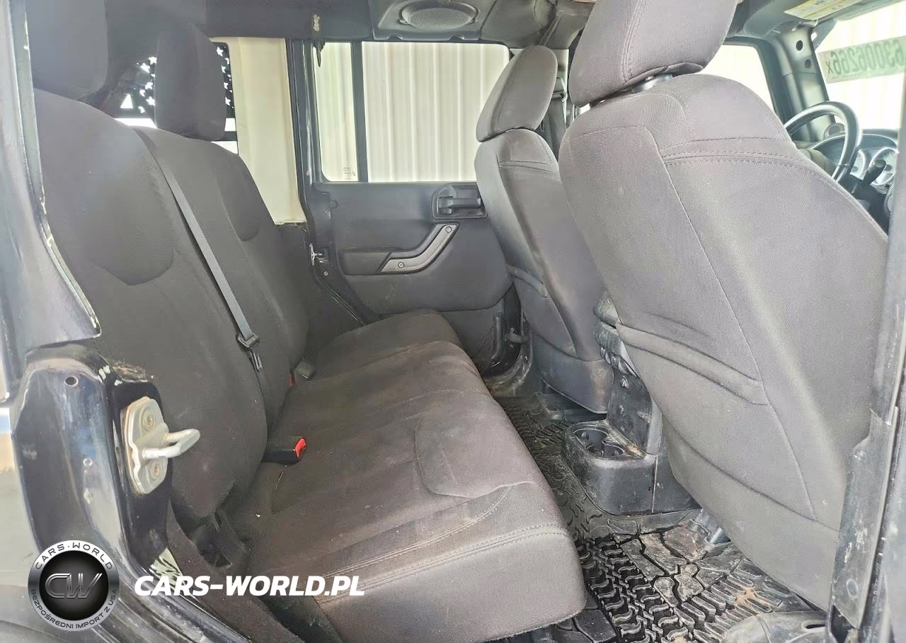 2013 Jeep Wrangler Unlimited Sport VIN:1C4BJWDG4DL654875 - 10
