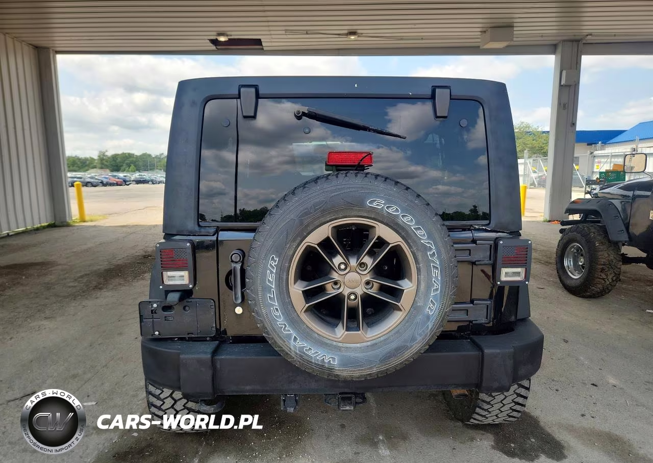 2013 Jeep Wrangler Unlimited Sport VIN:1C4BJWDG4DL654875 - 6