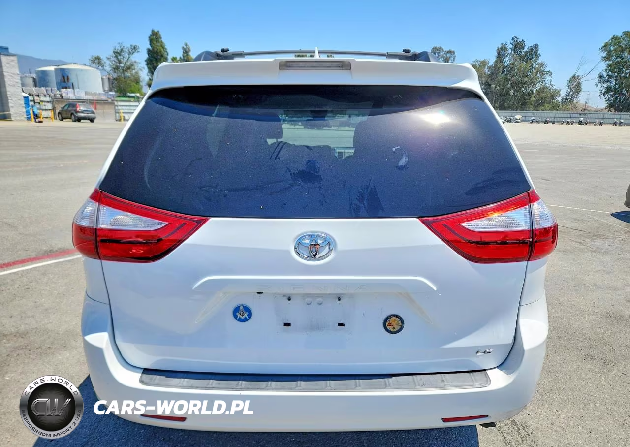 2018 Toyota Sienna Le VIN:5TDKZ3DC4JS908082 - 6