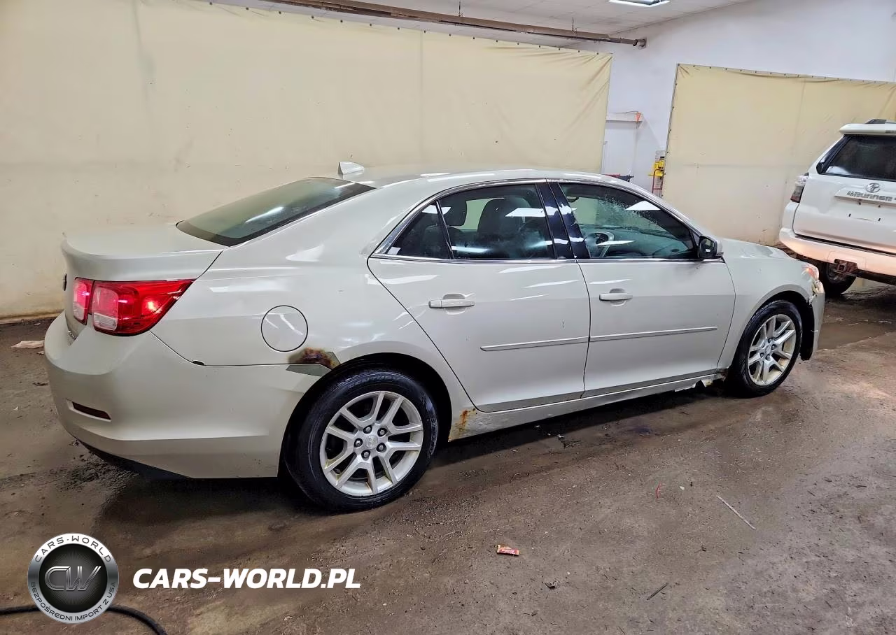 2014 Chevrolet Malibu 1Lt VIN:1G11C5SL3EF248966 - 3