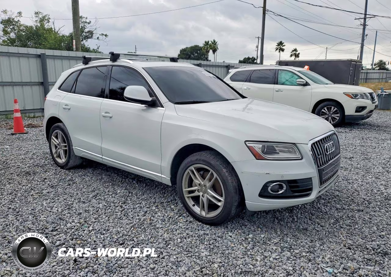 2014 Audi Q5 Premium Plus VIN:WA1LFAFP4EA131031 - 4