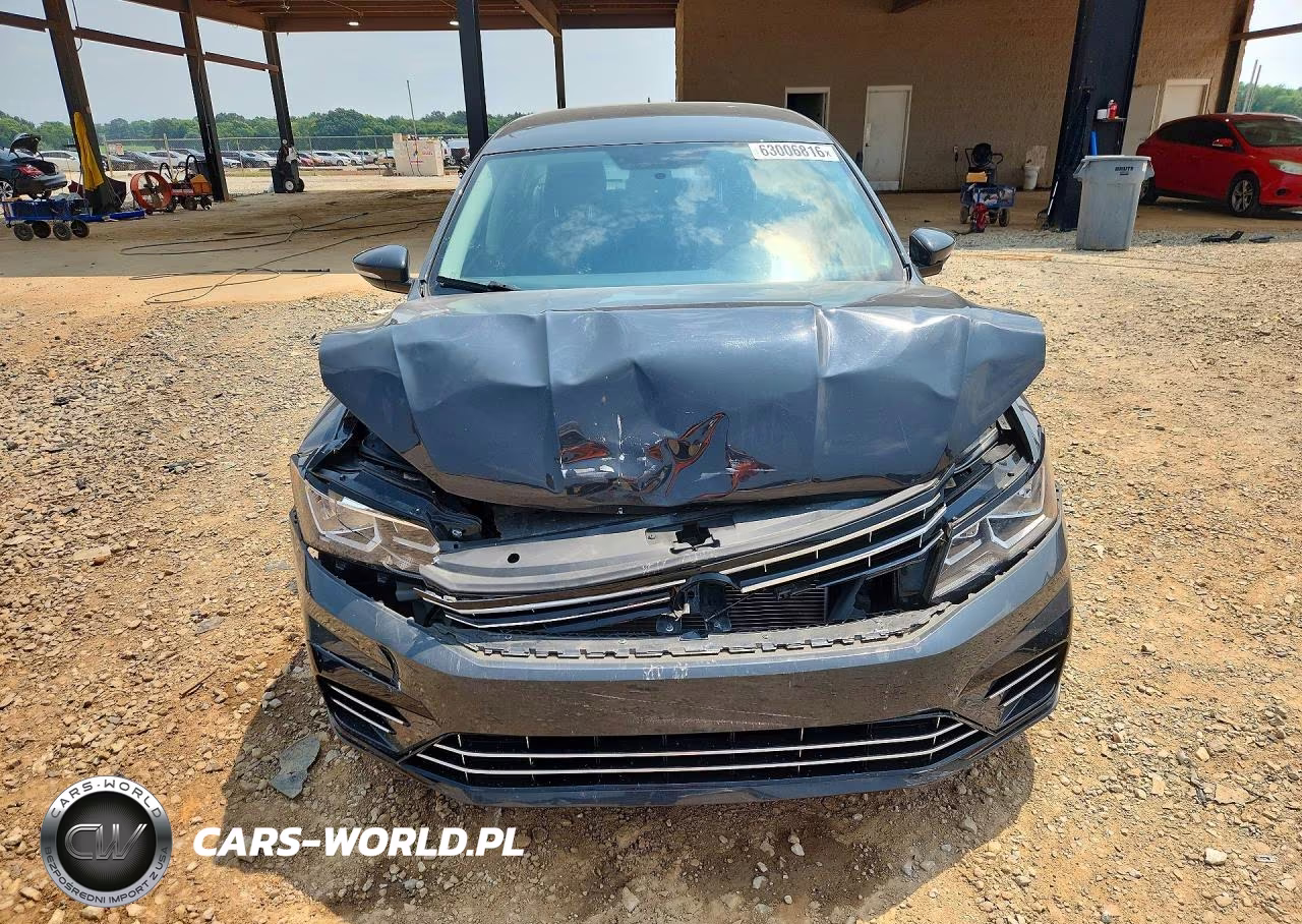 2016 Volkswagen Passat S VIN:1VWAT7A30GC050416 - 5