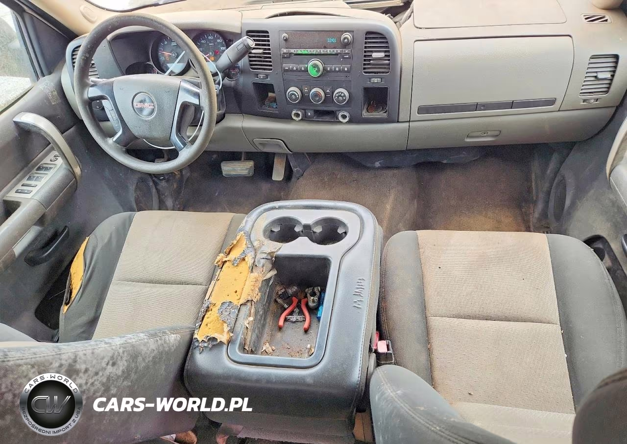2008 GMC Sierra C1500 VIN:3GTEC13C18G100284 - 8