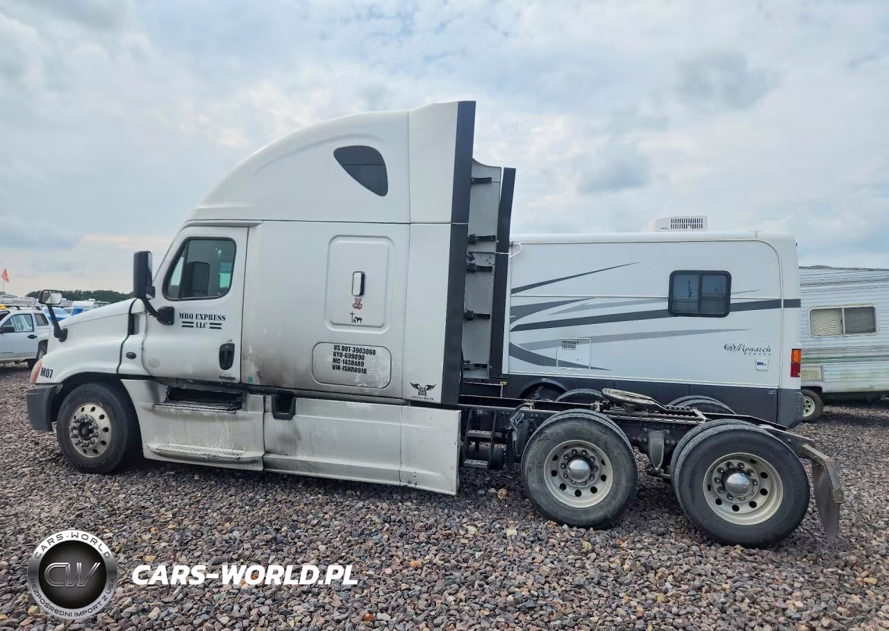 2018 Freightliner Cascadia 125 Semi Truck VIN:3AKJGLDRXJSHR0918 - 2