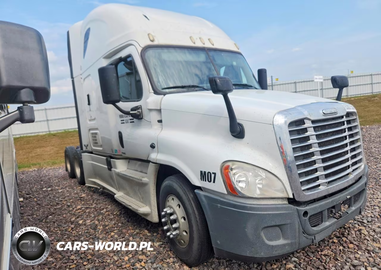 2018 Freightliner Cascadia 125 Semi Truck VIN:3AKJGLDRXJSHR0918 - 4
