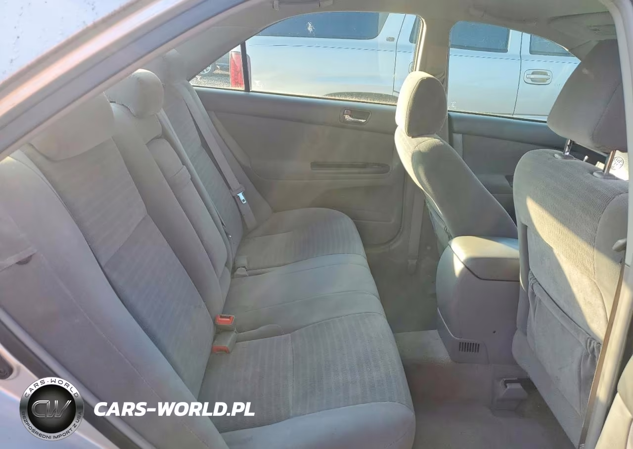 2005 Toyota Camry Le VIN:4T1BE32K25U538754 - 10