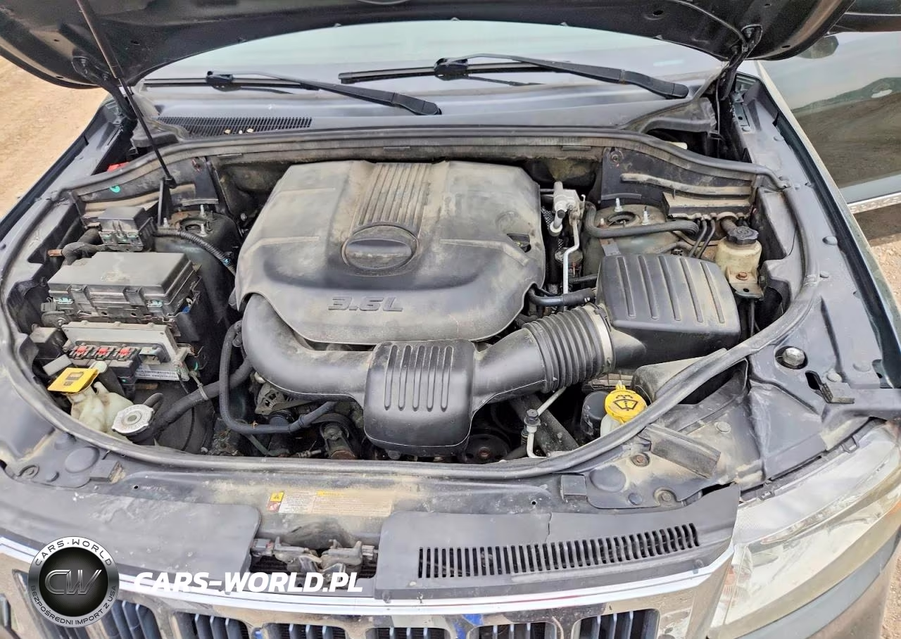 2011 Jeep Grand Cherokee Laredo VIN:1J4RR4GG3BC641825 - 12