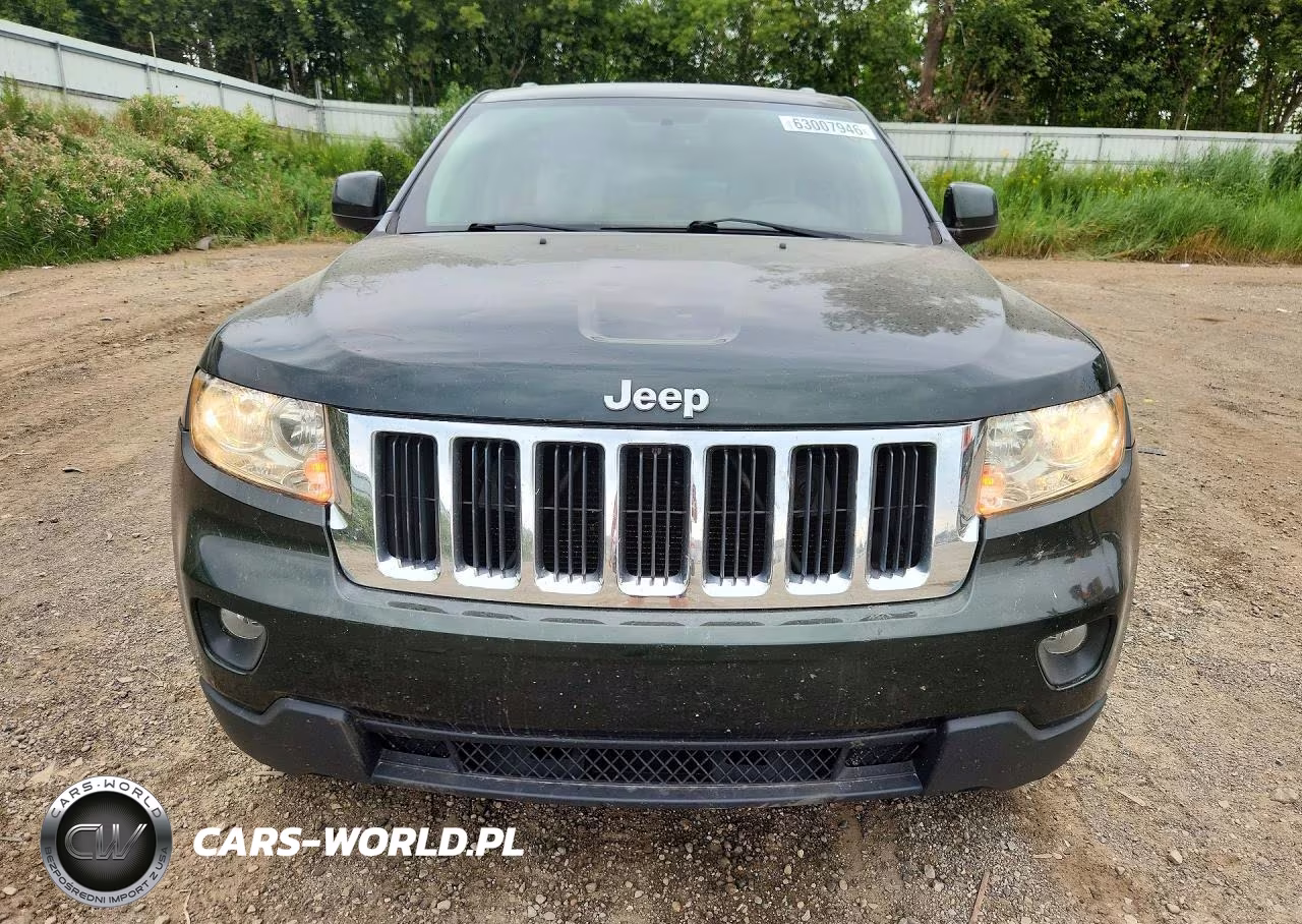 2011 Jeep Grand Cherokee Laredo VIN:1J4RR4GG3BC641825 - 5