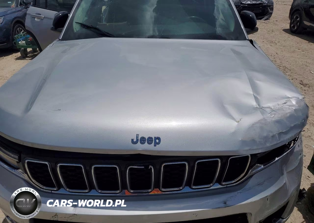2023 Jeep Grand Cherokee VIN:1C4RJKAG1P8881248 - 12