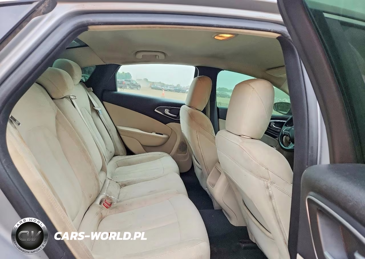 2015 Chrysler 200 Limited VIN:1C3CCCAB4FN666784 - 10