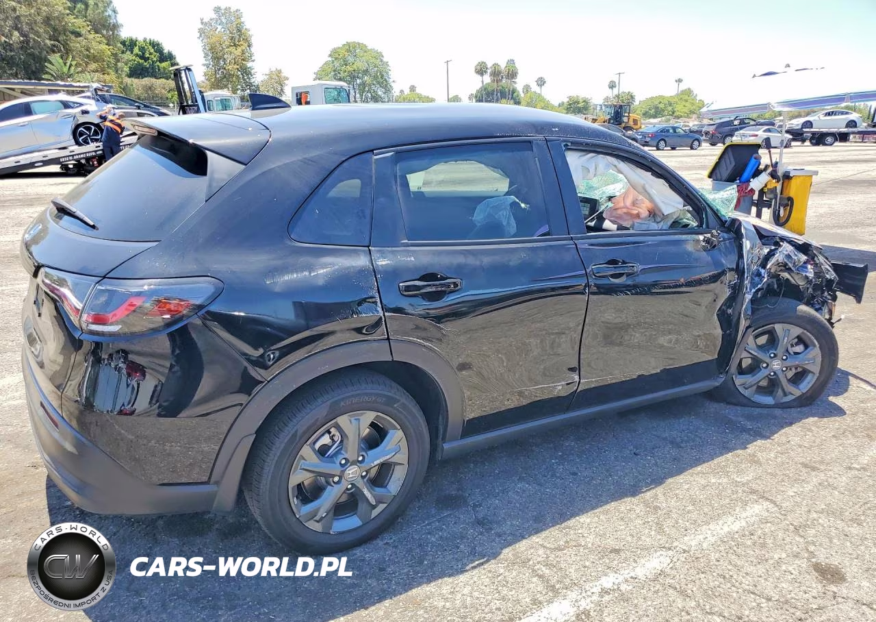 2026 Honda Hr-V Lx VIN:3CZRZ1H35TM739216 - 3