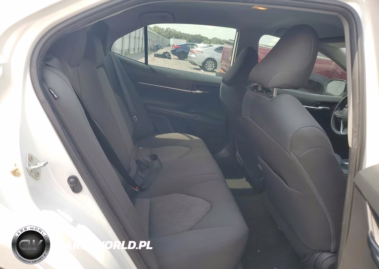 2022 Toyota Camry Le VIN:4T1C11AK6NU684841 - 10