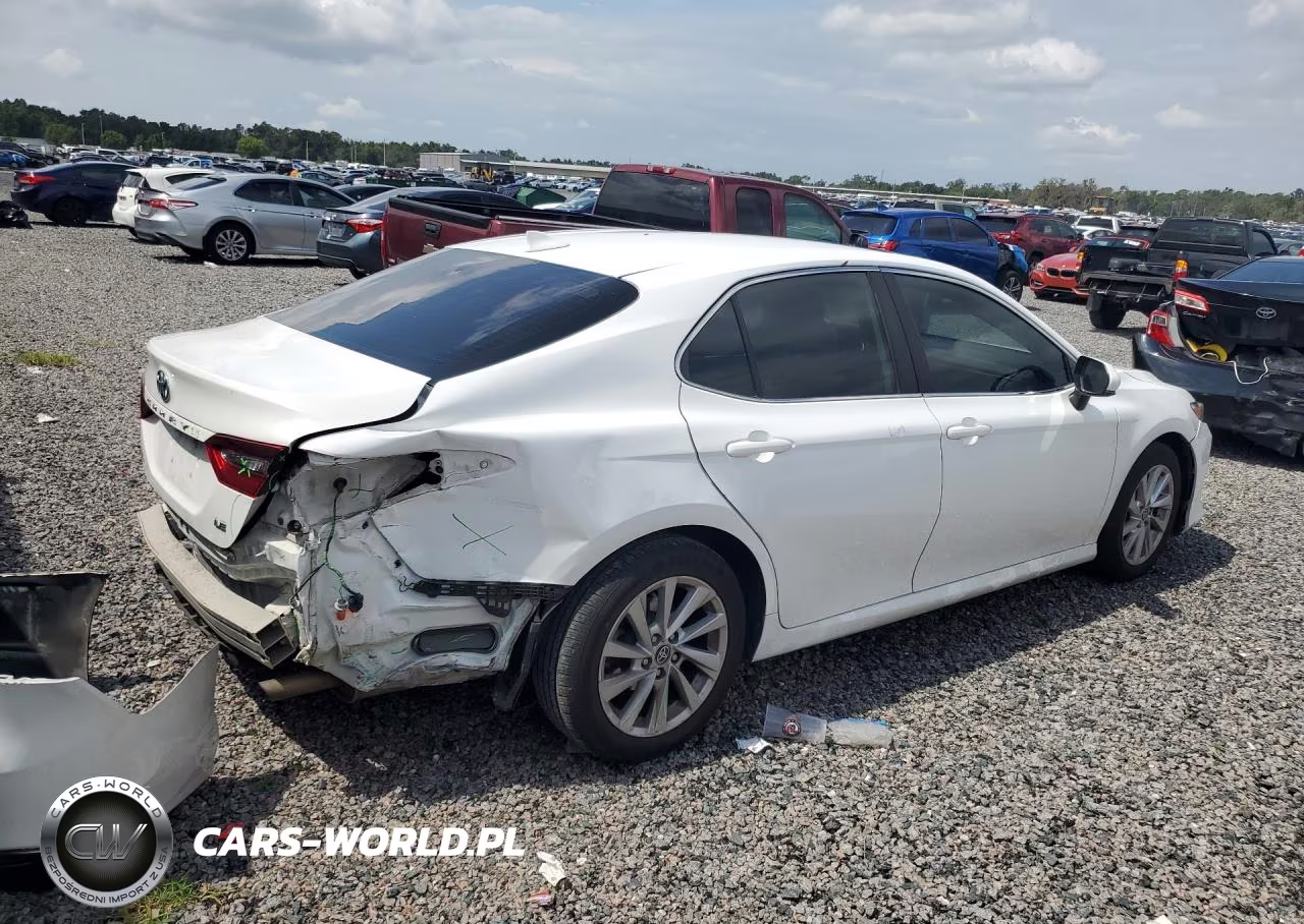 2022 Toyota Camry Le VIN:4T1C11AK6NU684841 - 3
