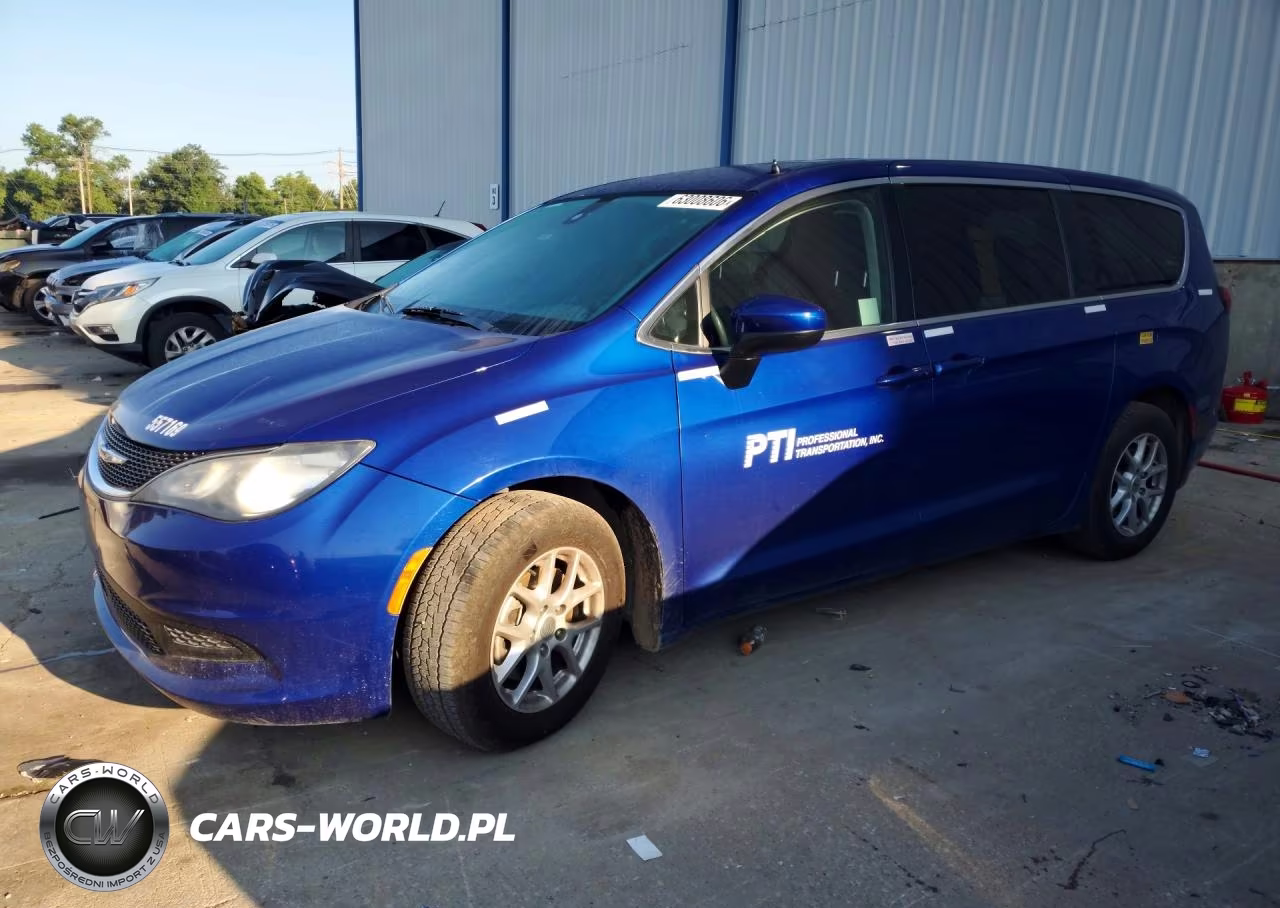 2021 Chrysler Voyager Lx – zdjęcie 1 z 13