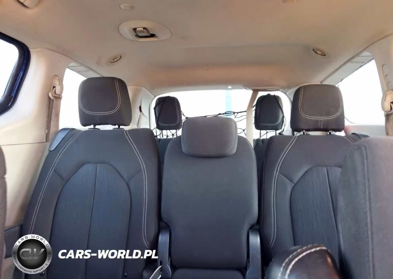 2021 Chrysler Voyager Lx VIN:2C4RC1CG5MR557169 - 10