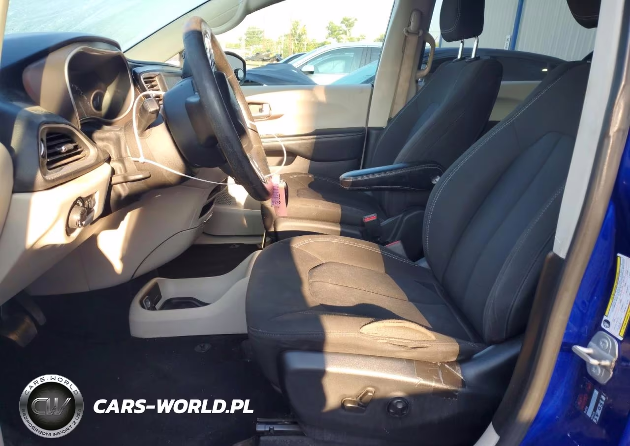 2021 Chrysler Voyager Lx VIN:2C4RC1CG5MR557169 - 7