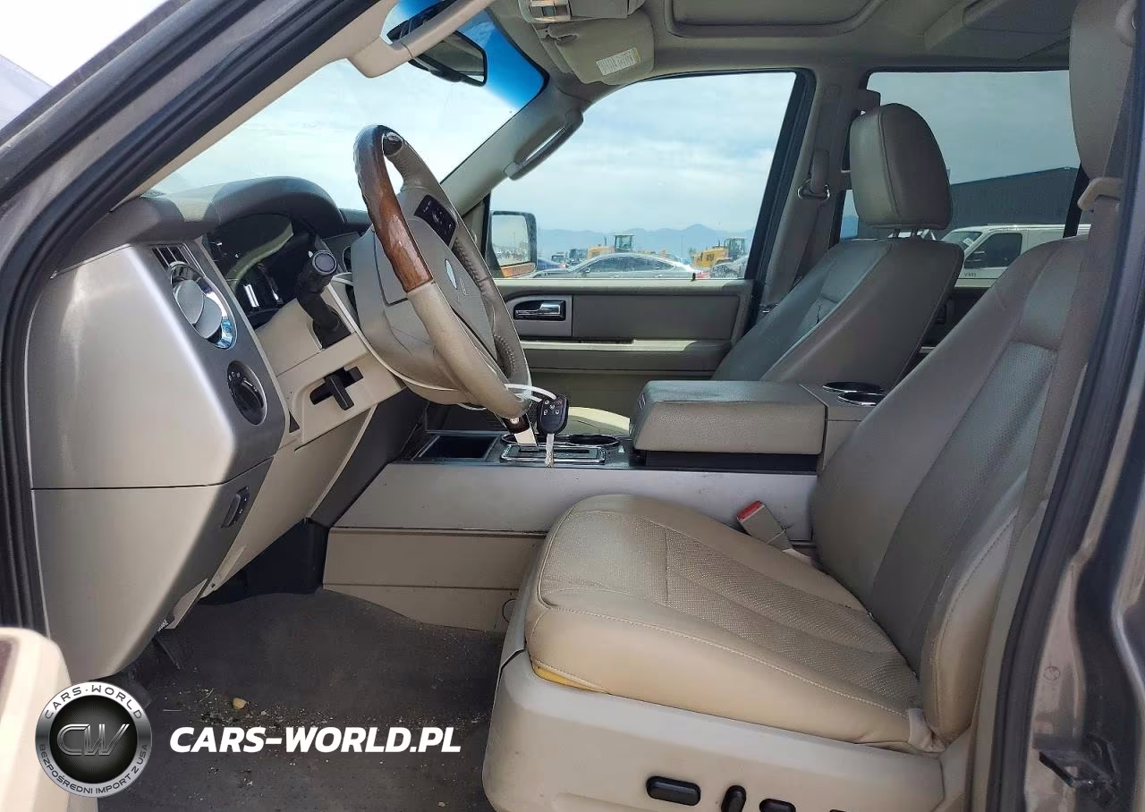 2010 Ford Expedition Limited VIN:1FMJU2A53AEB61389 - 7