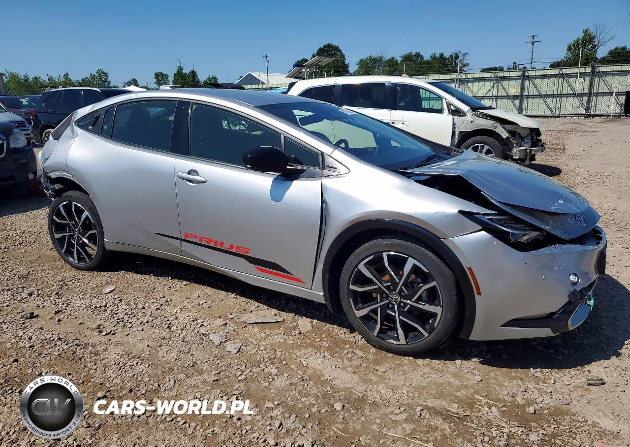 2024 Toyota Prius Prime Xse VIN:JTDACACU0R3025234 - 4