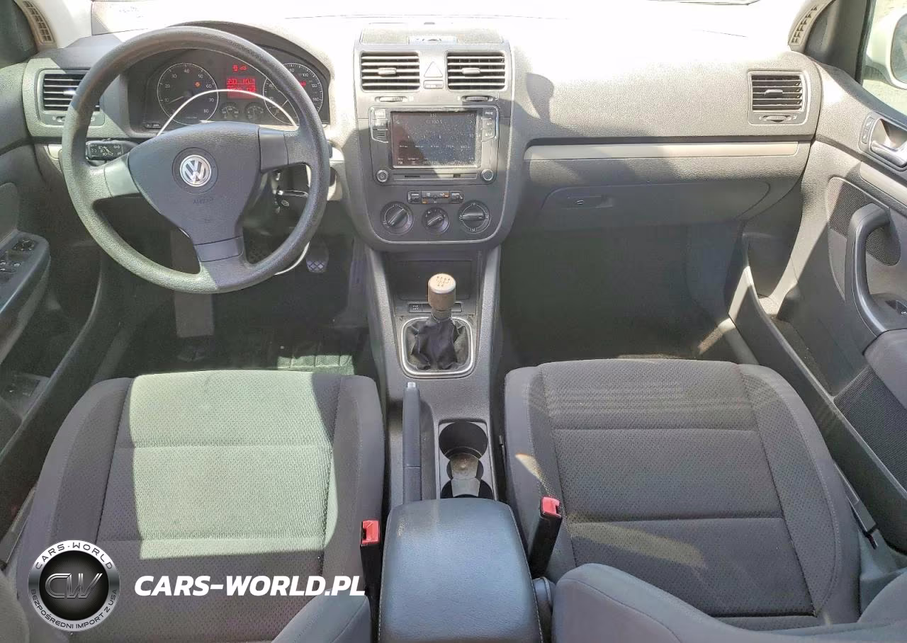 2008 Volkswagen Rabbit VIN:WVWCA71K68W063602 - 8