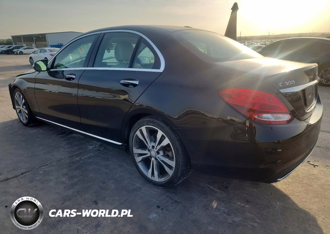 2015 Mercedes-Benz C 300 VIN:55SWF4JB1FU084385 - 2