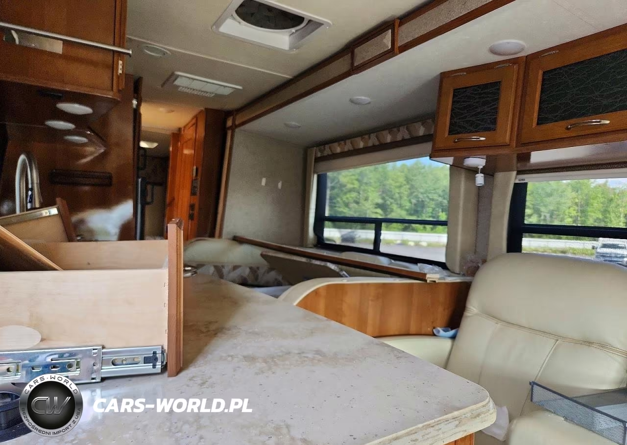 2019 Coachman Concord Rv VIN:1FDXE4FS6JDC17946 - 10