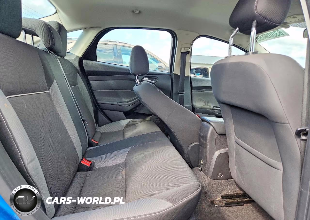 2012 Ford Focus Se VIN:1FAHP3F22CL233220 - 10