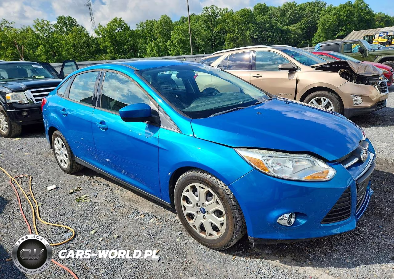 2012 Ford Focus Se VIN:1FAHP3F22CL233220 - 4