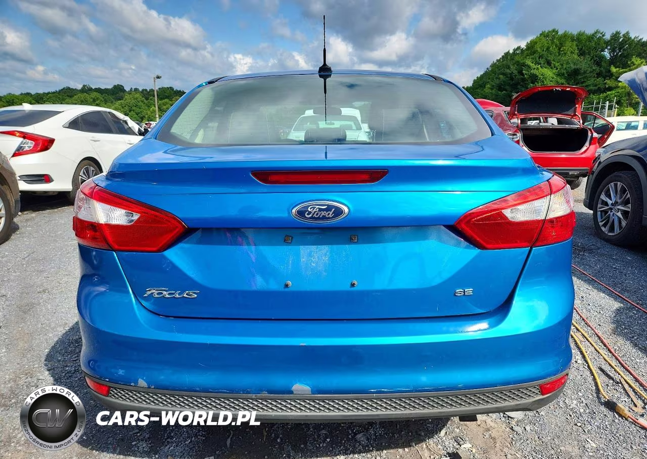 2012 Ford Focus Se VIN:1FAHP3F22CL233220 - 6