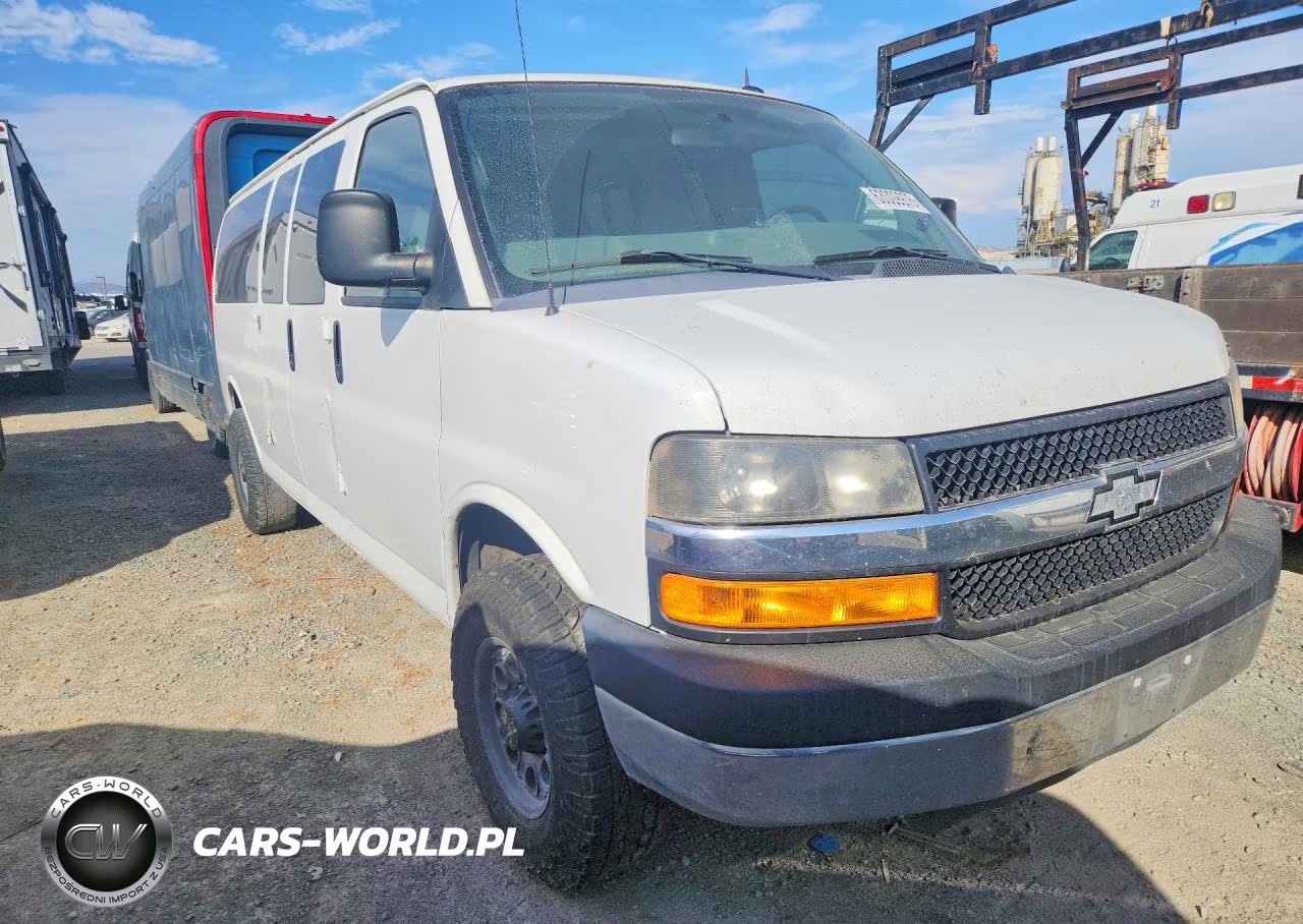 2015 Chevrolet Express G3500 Lt VIN:1GAZG1FG9F1106763 - 4