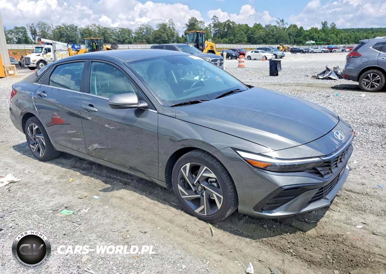 2025 Hyundai Elantra Limited VIN:KMHLN4DJXSU158054 - 4