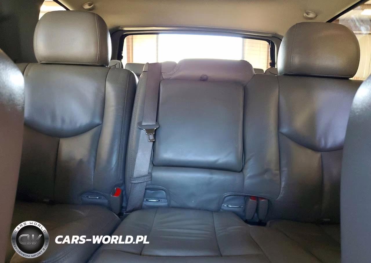 2003 Chevrolet Tahoe C1500 VIN:1GNEC13Z43R168258 - 10