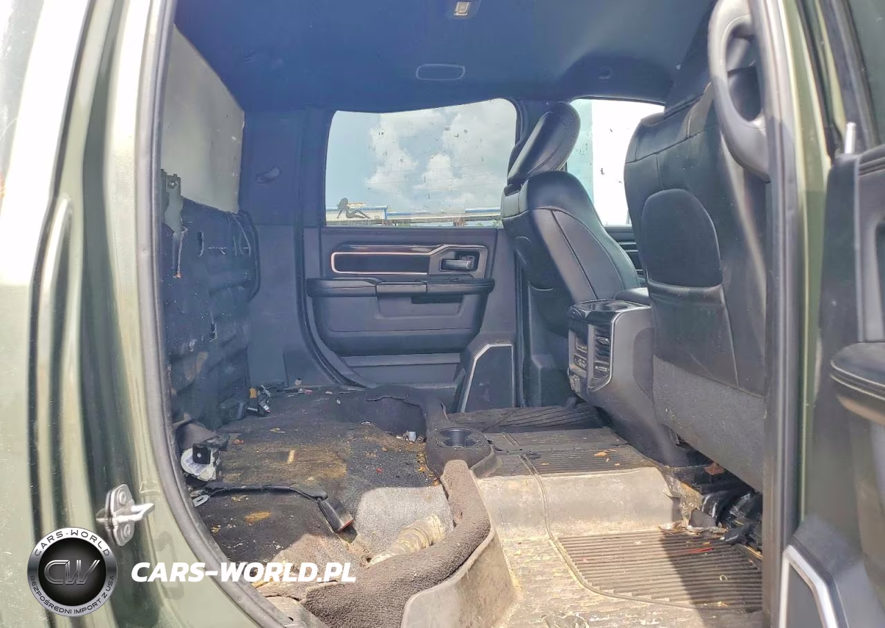 2021 Ram 3500 Laramie VIN:3C63RRJL5MG551758 - 10