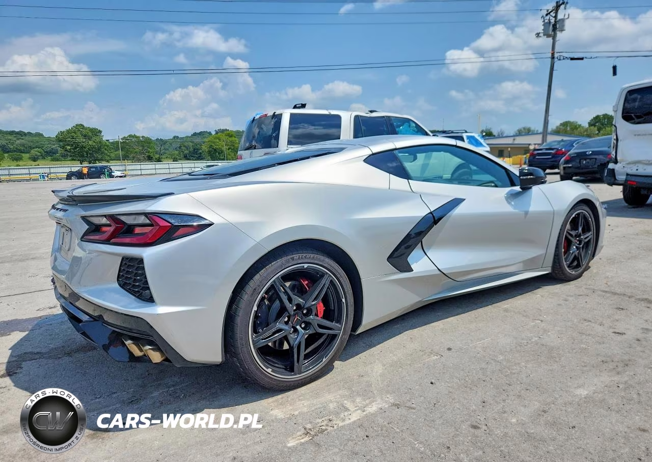 2020 Chevrolet Corvette Stingray 2Lt VIN:1G1Y72D48L5102671 - 3