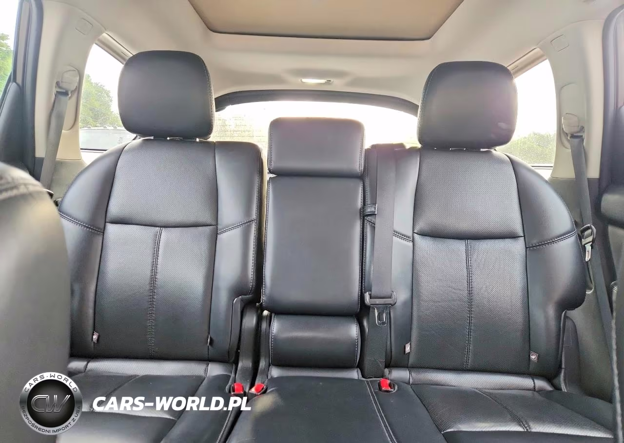 2016 Nissan Pathfinder Platinum VIN:5N1AR2MM9GC636794 - 10