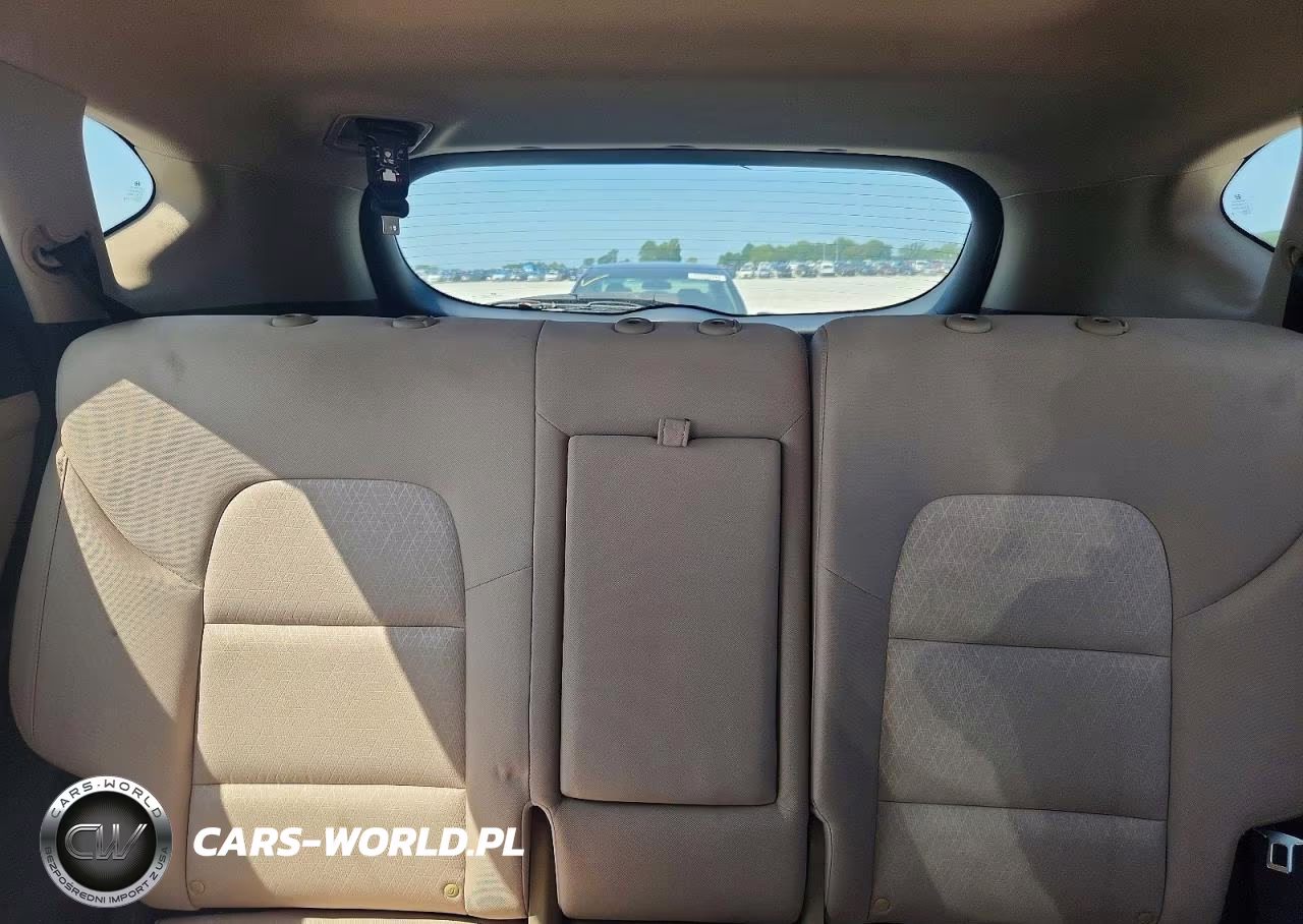 2018 Hyundai Tucson Value VIN:KM8J33A28JU667174 - 10