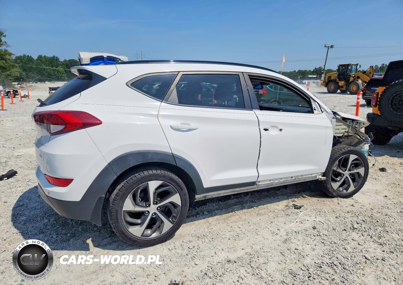 2018 Hyundai Tucson Value VIN:KM8J33A28JU667174 - 3