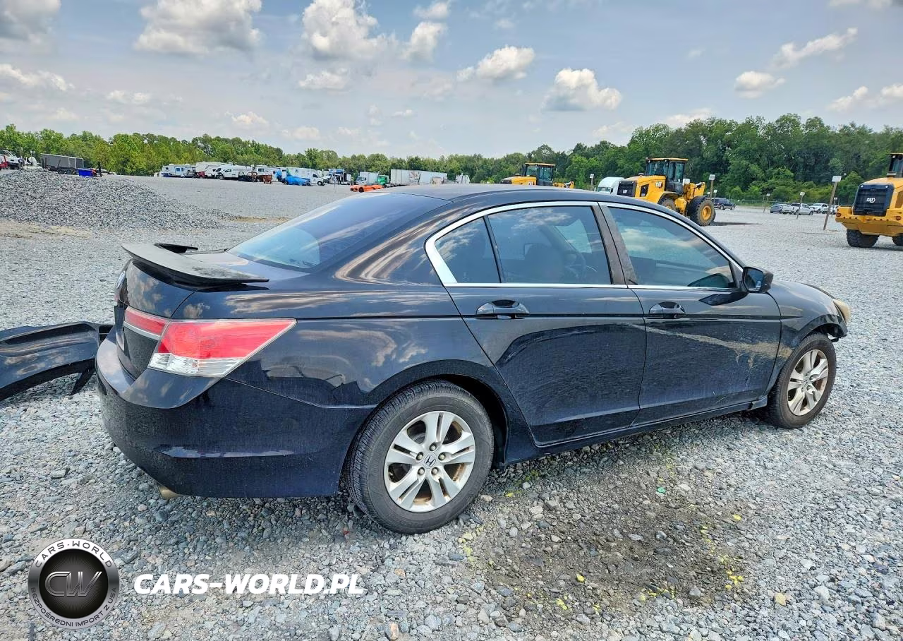 2011 Honda Accord Lx VIN:1HGCP2F30BA081330 - 3
