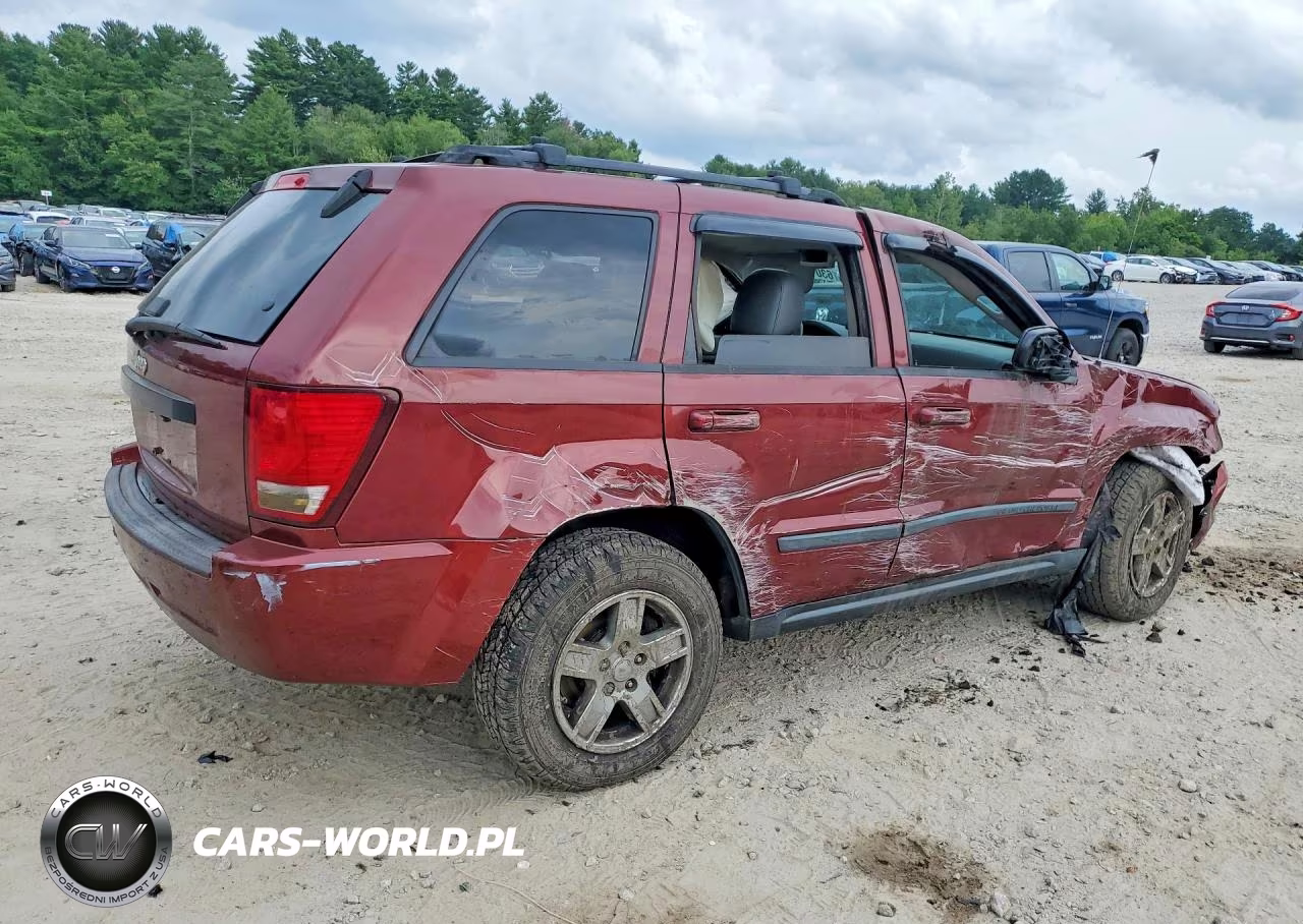 2007 Jeep Grand Cherokee Laredo VIN:1J8GR48K07C572091 - 3