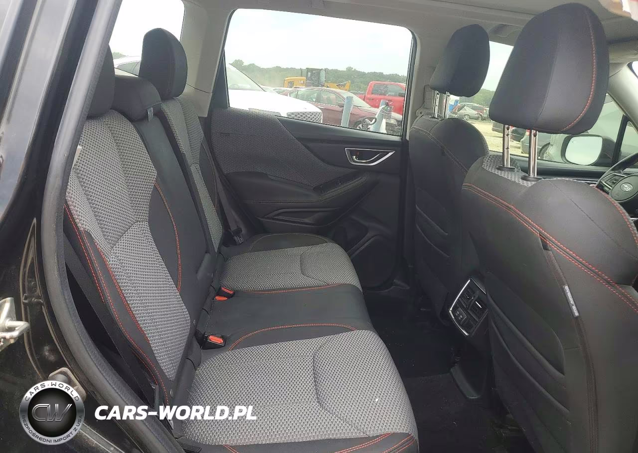 2019 Subaru Forester Sport VIN:JF2SKAPC2KH428442 - 10