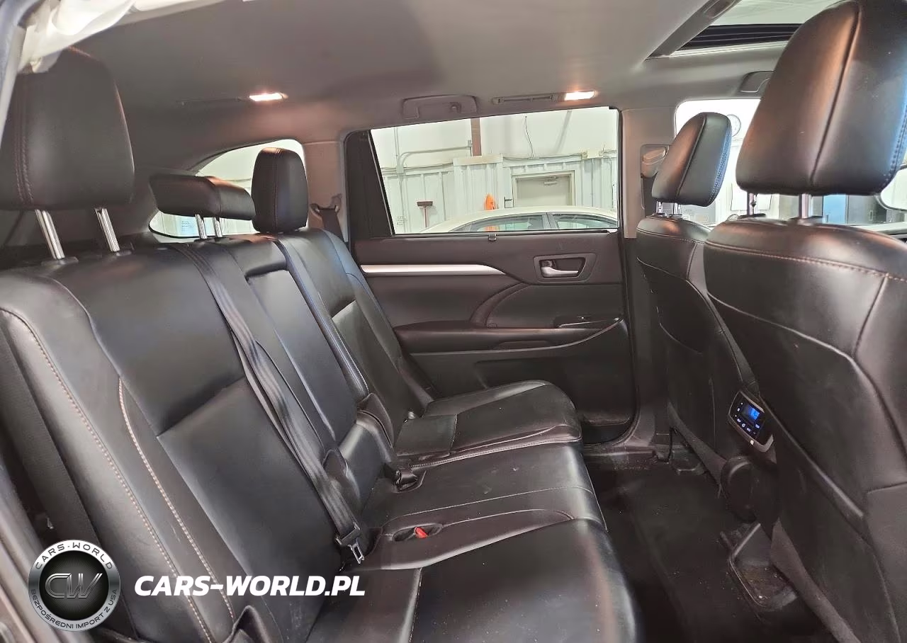 2019 Toyota Highlander Xle VIN:5TDJZRFH3KS709176 - 11