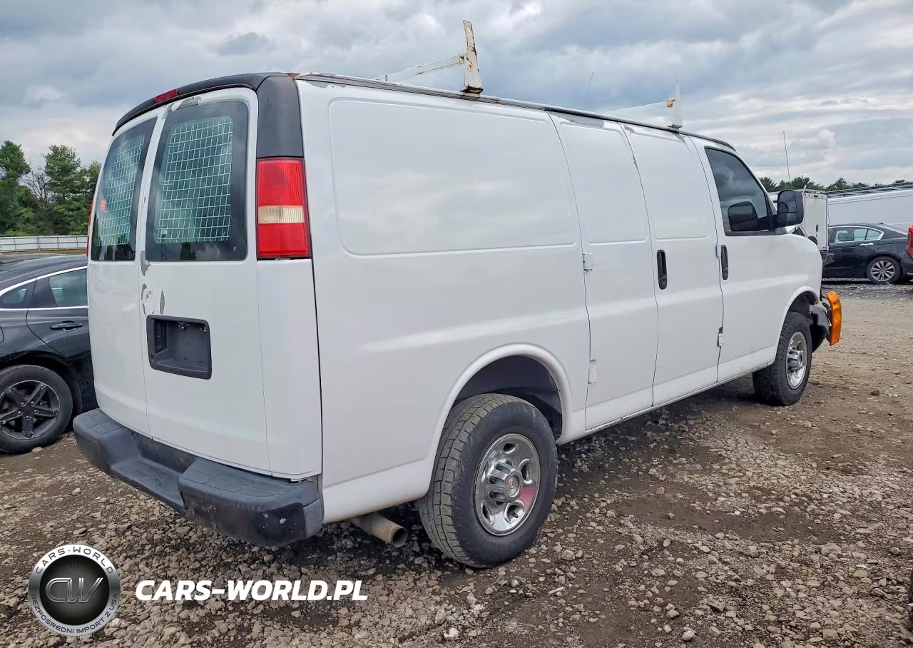 2008 Chevrolet Express 2500 Cargo Delivery Van VIN:1GCGG25C581228185 - 3
