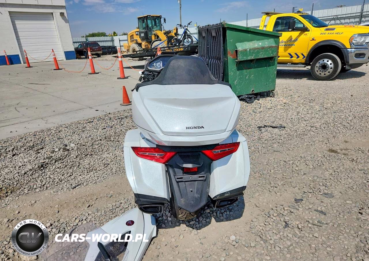 2020 Honda Gl1800 VIN:JH2SC7904LK200083 - 4