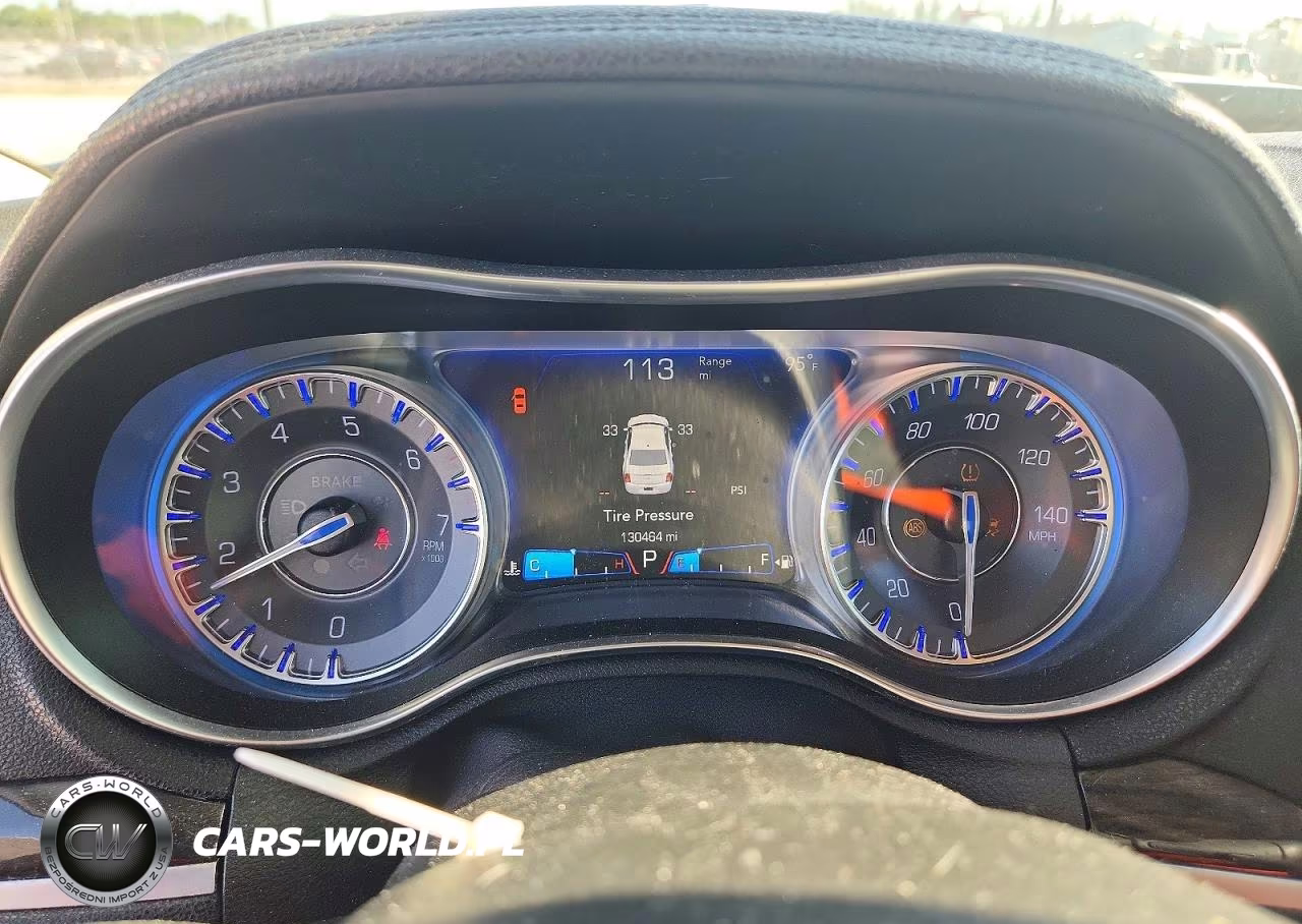 2016 Chrysler 300 Limited VIN:2C3CCAAG3GH216487 - 9
