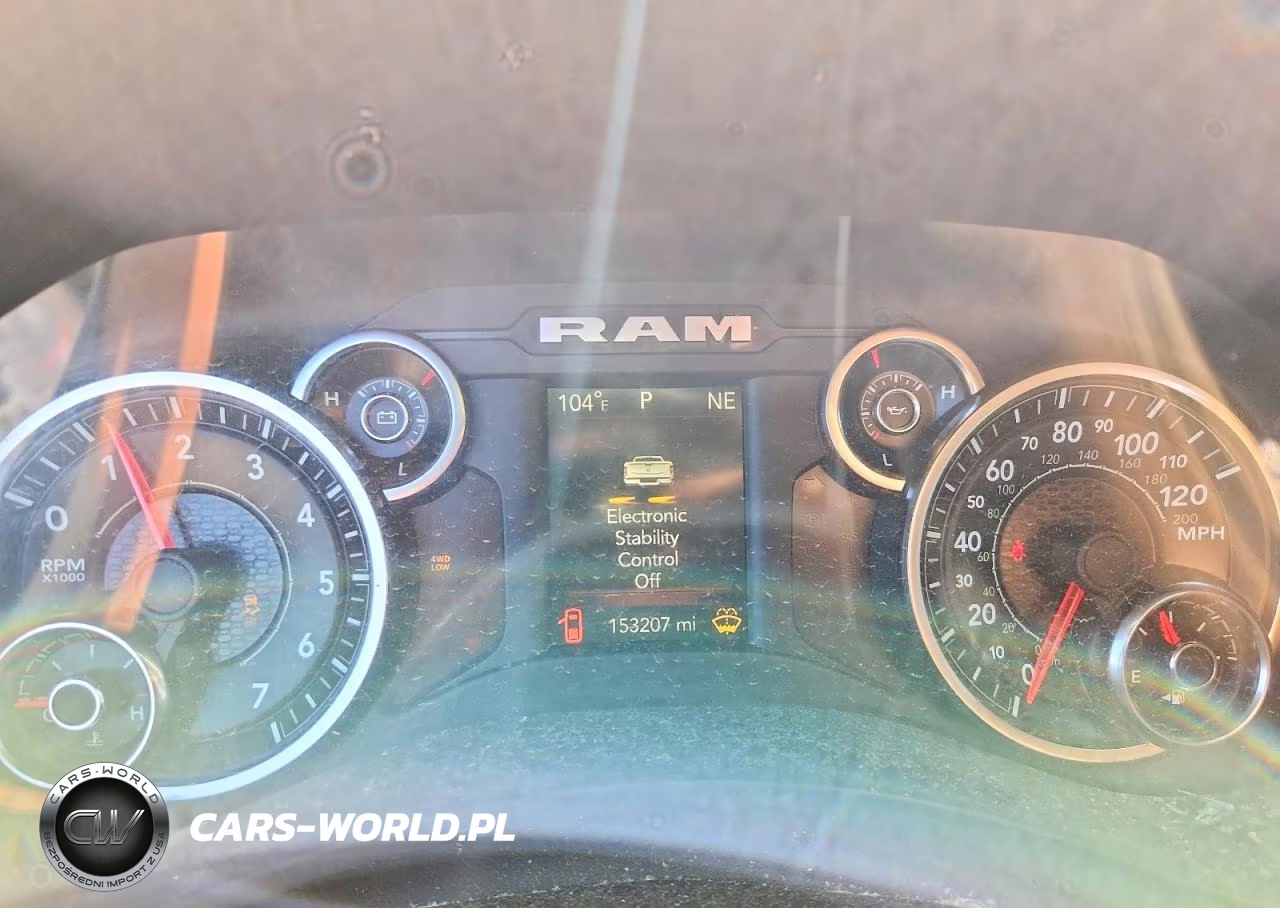 2019 Ram 2500 Big Horn VIN:3C6UR5DJ1KG697045 - 9