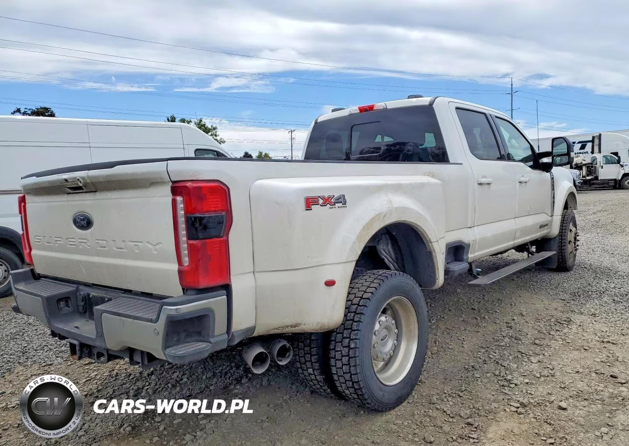 2025 Ford F450 Super Duty VIN:1FT8W4DT3SED24191 - 3
