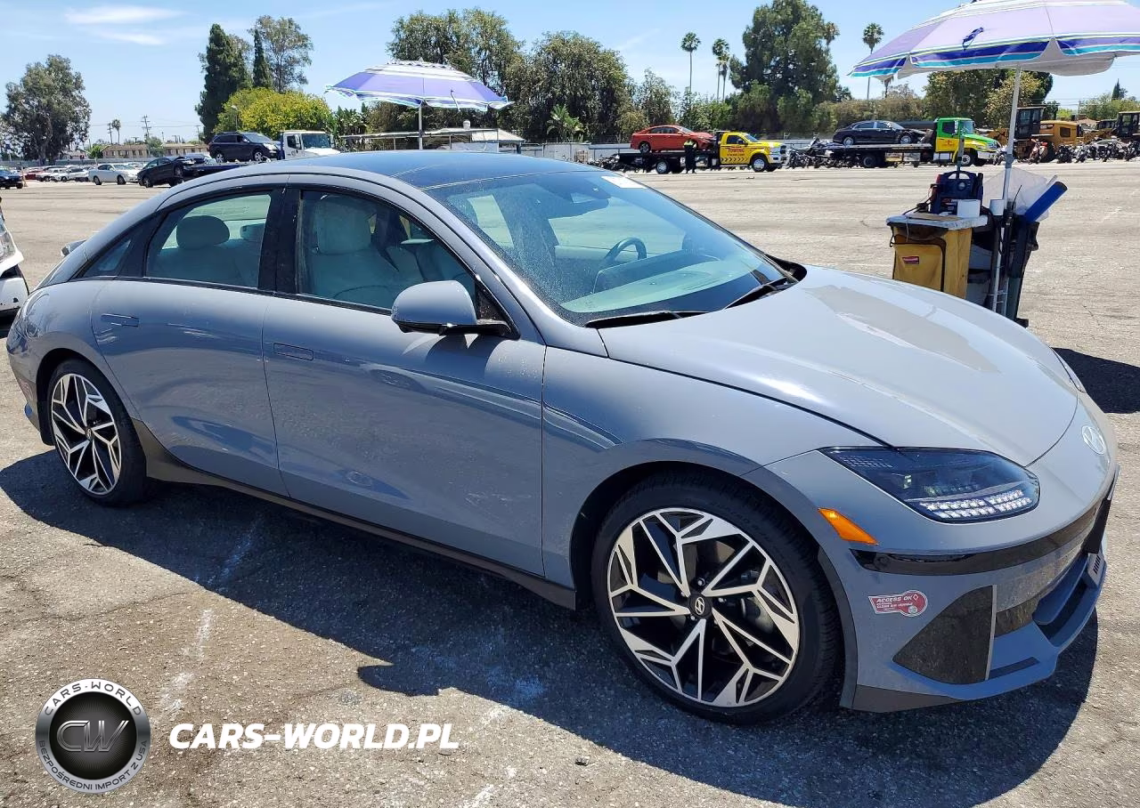2023 Hyundai Ioniq 6 Limited VIN:KMHM54AA8PA045768 - 4