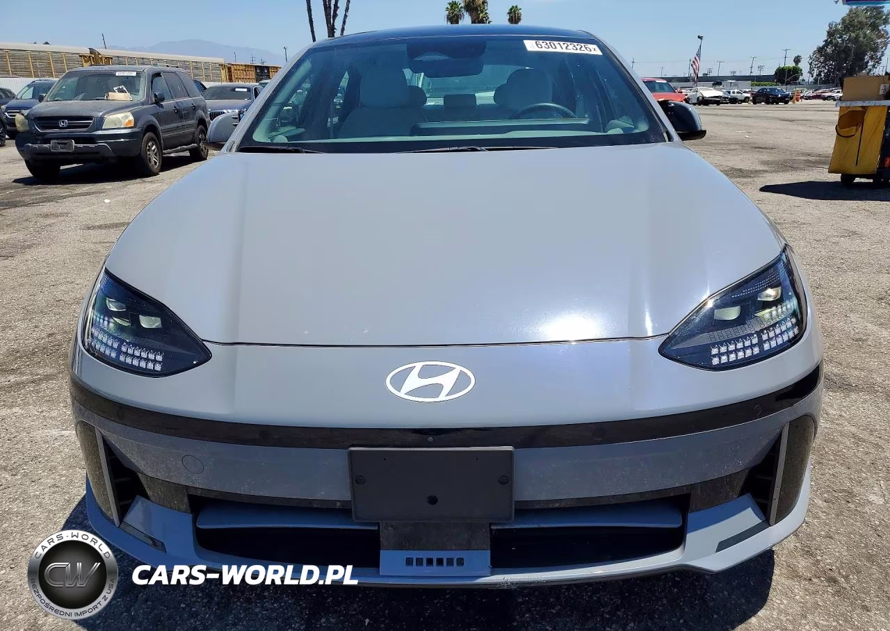 2023 Hyundai Ioniq 6 Limited VIN:KMHM54AA8PA045768 - 5