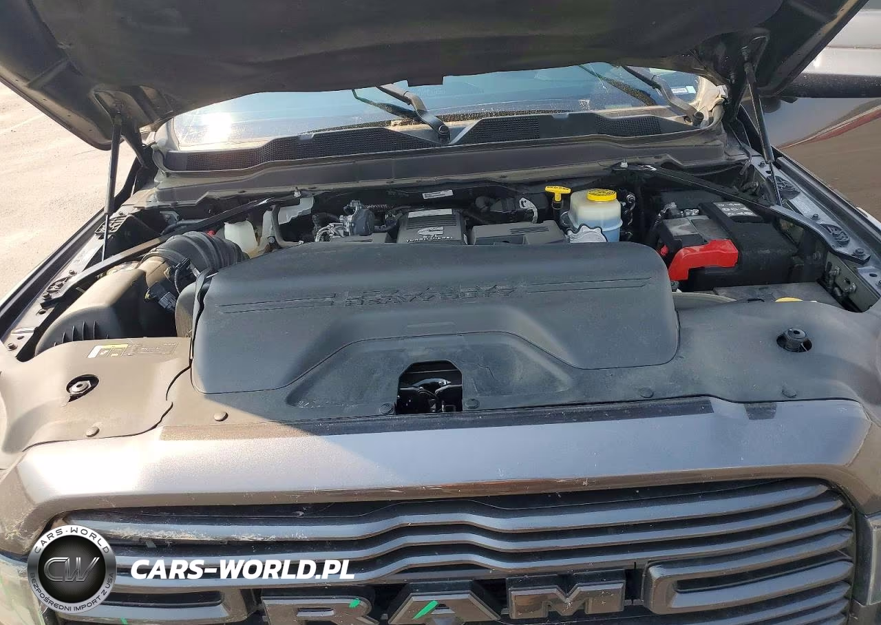 2022 Ram 3500 Laramie VIN:3C63R3JL8NG244535 - 11