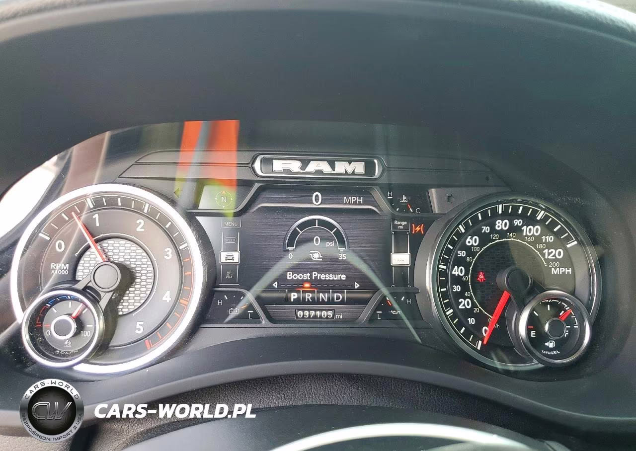 2022 Ram 3500 Laramie VIN:3C63R3JL8NG244535 - 9