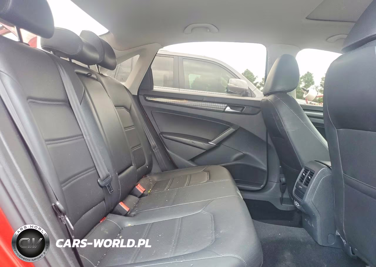 2020 Volkswagen Passat R-Line VIN:1VWMA7A36LC010984 - 10